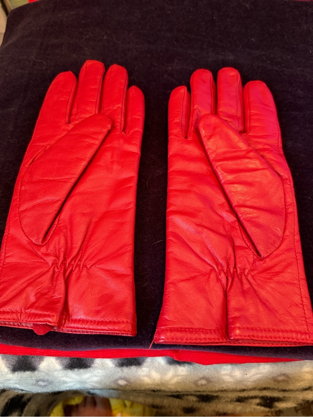 3M Thinsulate Red Leather Women's Gloves